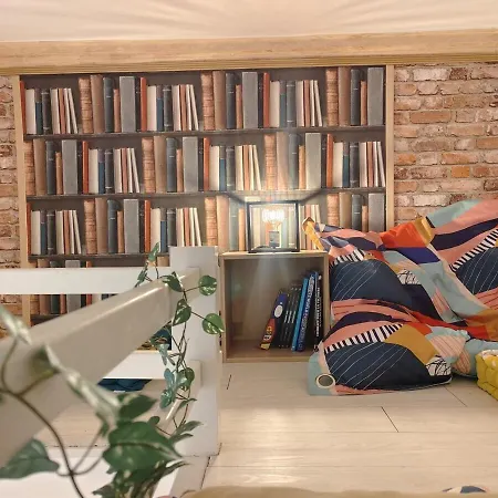 アパート Studio Lumineux Et Fleuri Idealement Situe